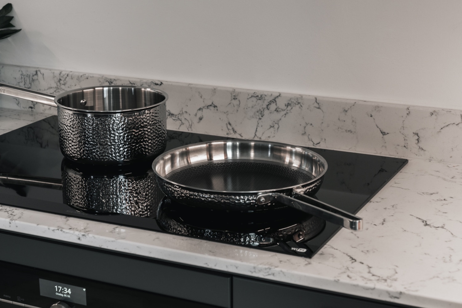 Vargen Thor Bark Zilver Pan 2